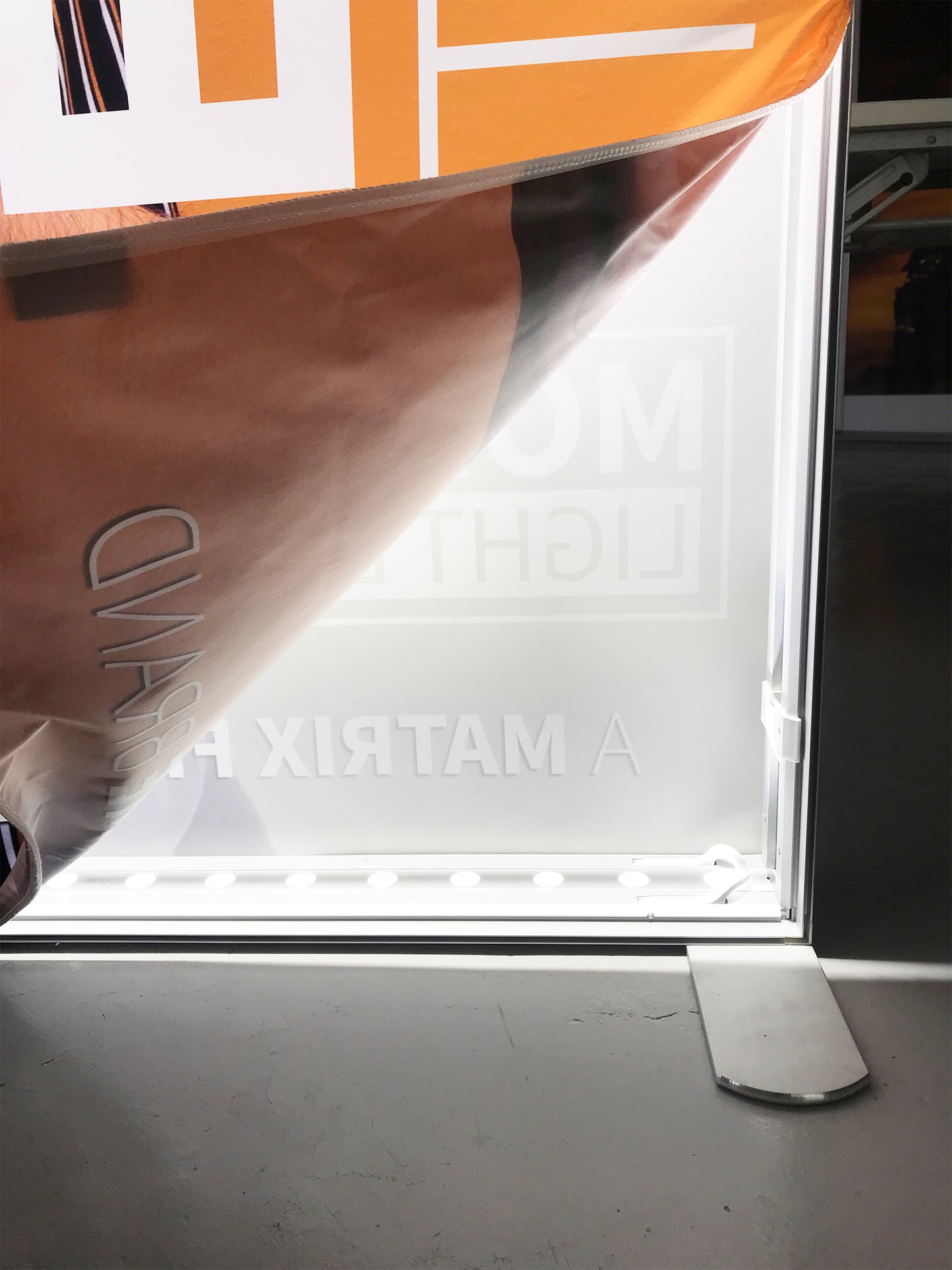 LUFASモバイル 200×200 (価格はお問合せください)